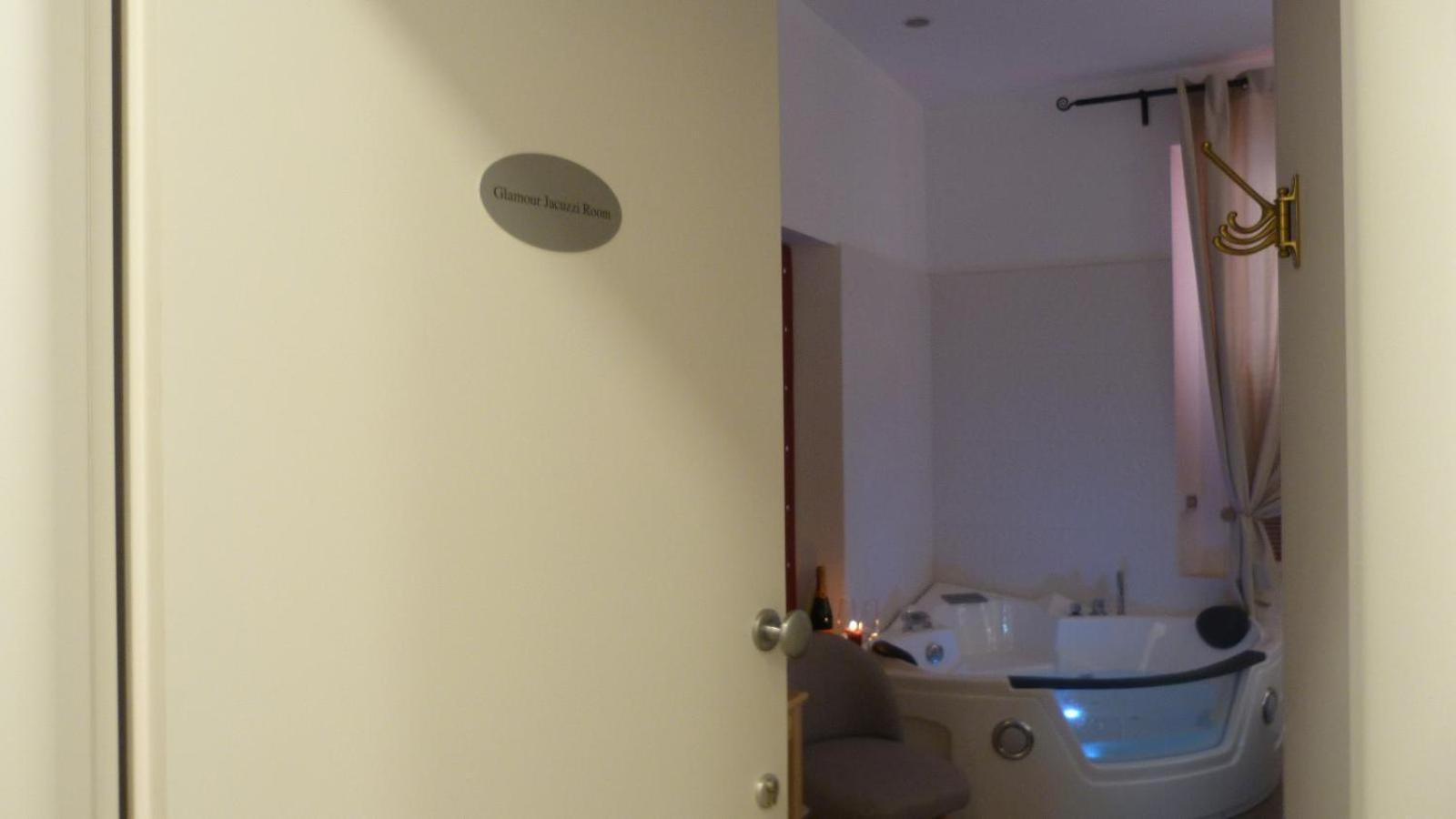 Flatinrome Trastevere Deluxe Rooms - Green Patio エクステリア 写真