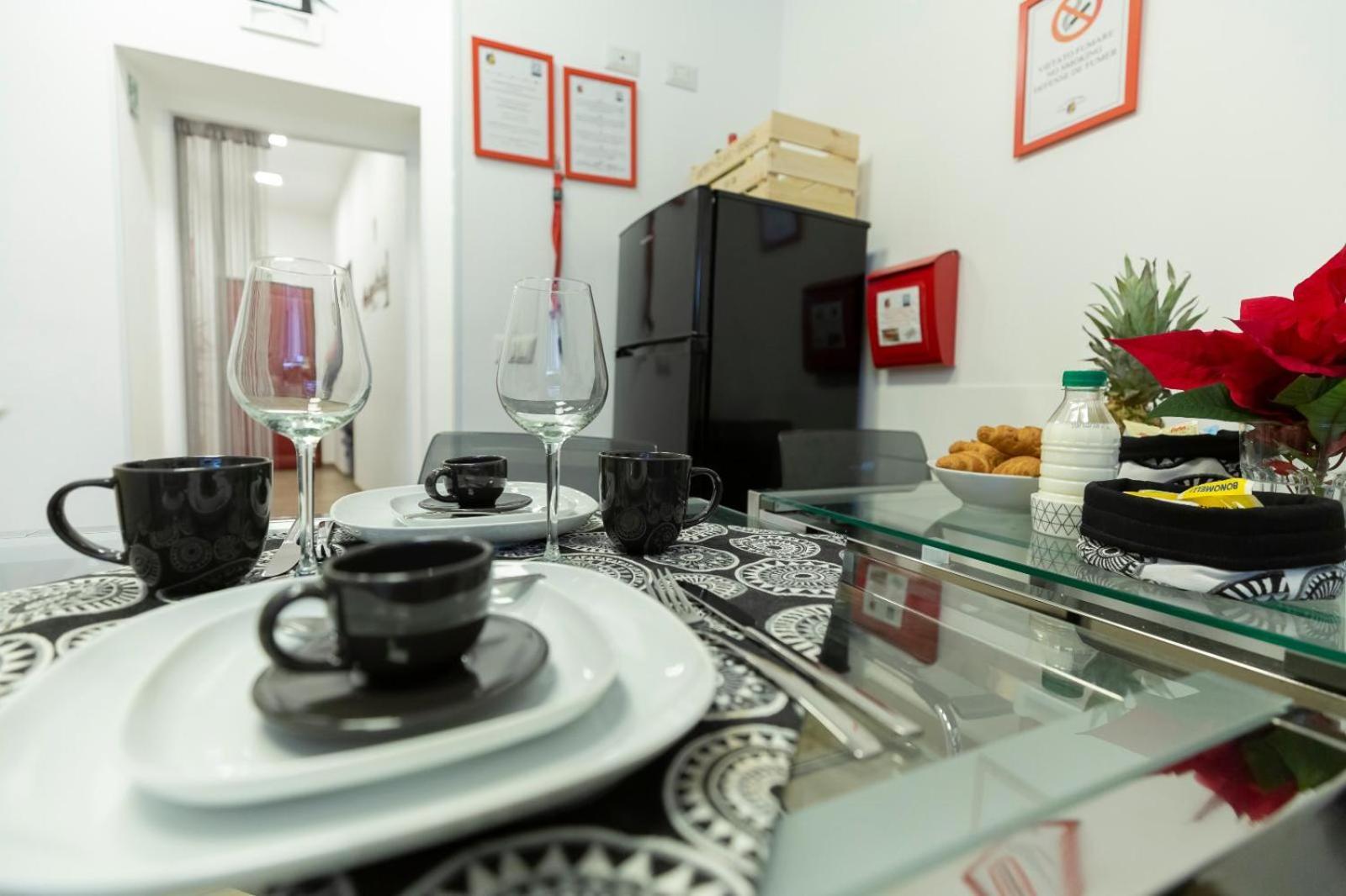 Flatinrome Trastevere Deluxe Rooms - Green Patio エクステリア 写真