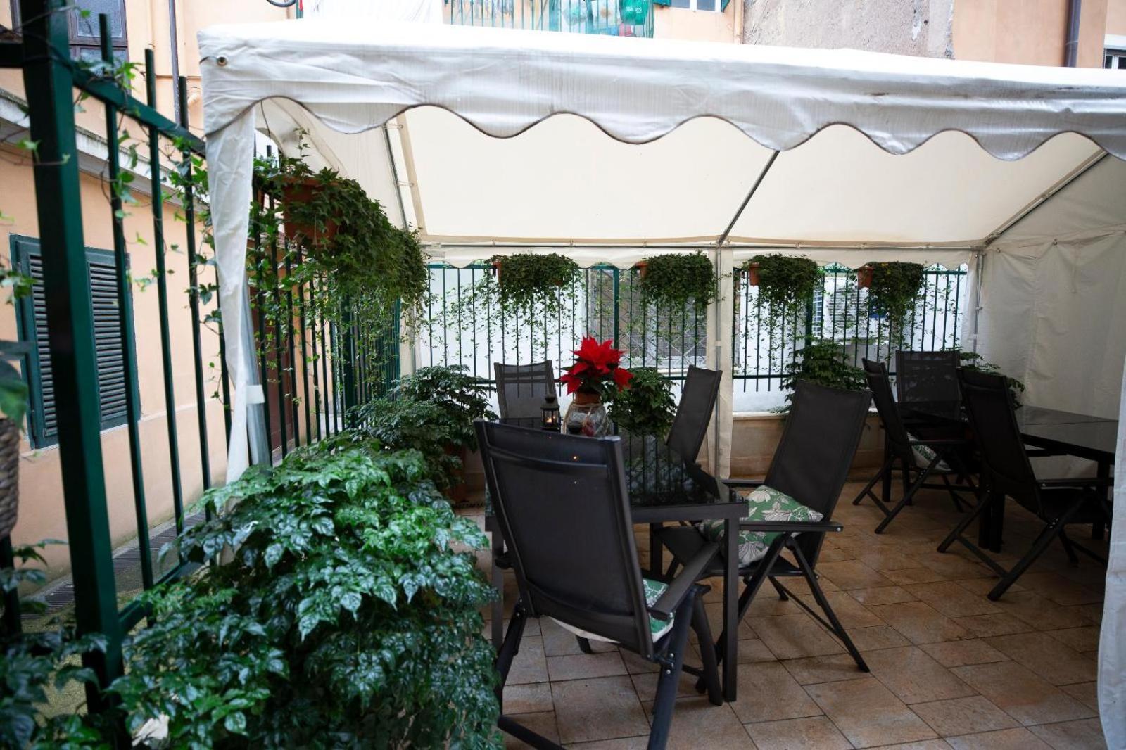 Flatinrome Trastevere Deluxe Rooms - Green Patio エクステリア 写真