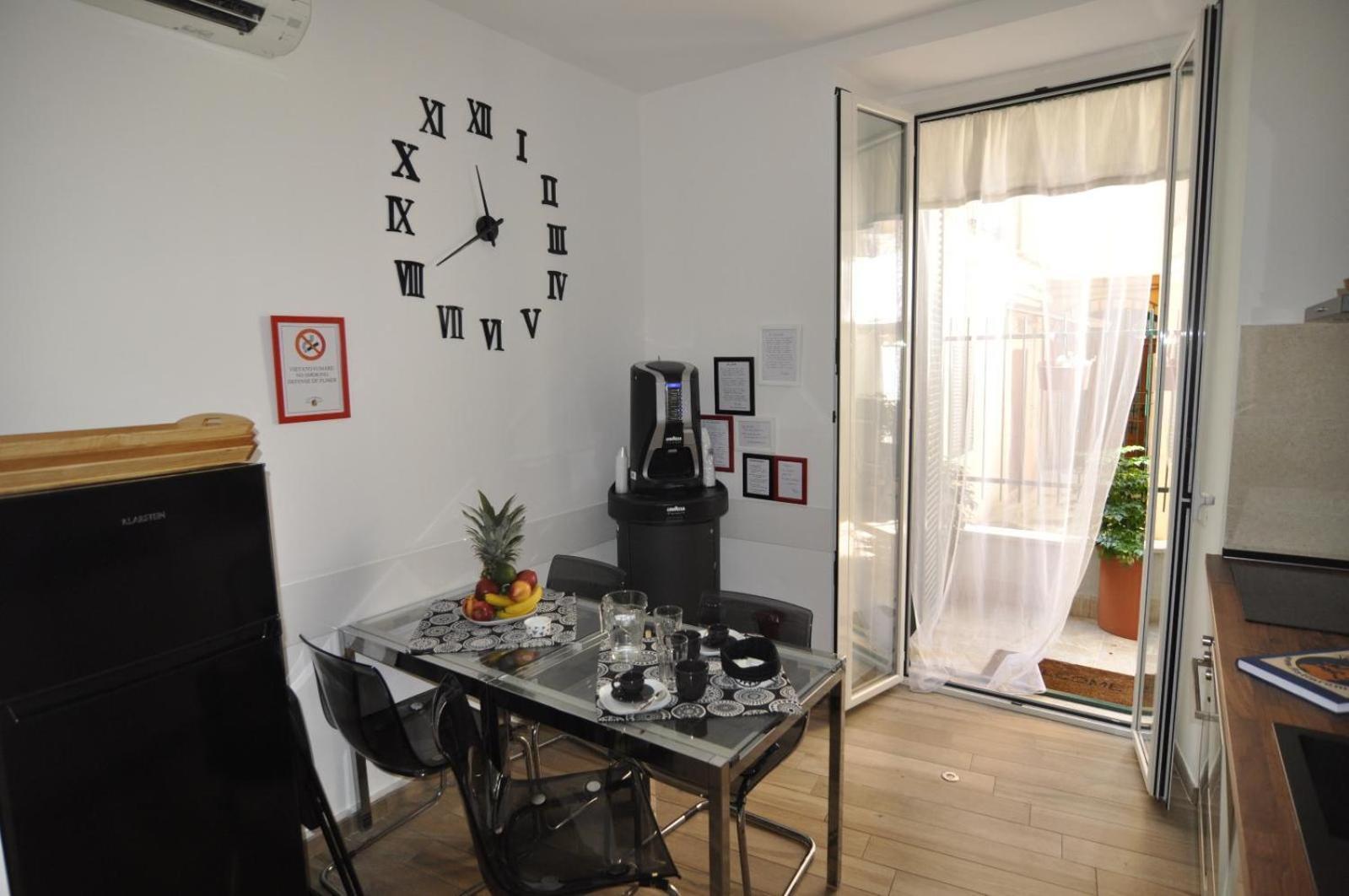 Flatinrome Trastevere Deluxe Rooms - Green Patio エクステリア 写真