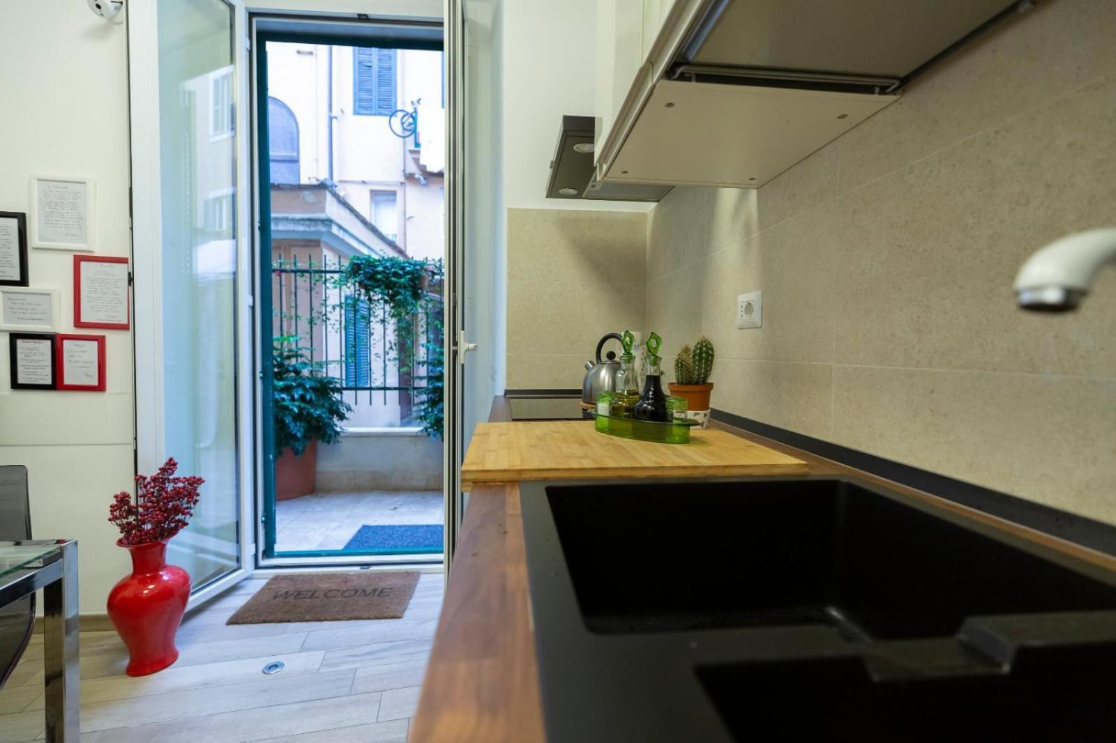 Flatinrome Trastevere Deluxe Rooms - Green Patio エクステリア 写真