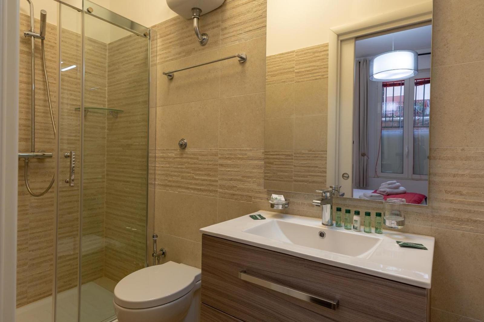 Flatinrome Trastevere Deluxe Rooms - Green Patio エクステリア 写真