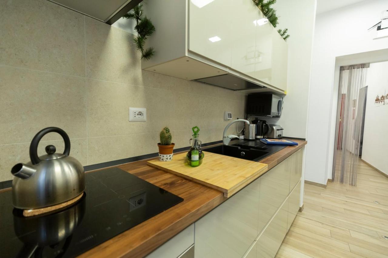 Flatinrome Trastevere Deluxe Rooms - Green Patio エクステリア 写真
