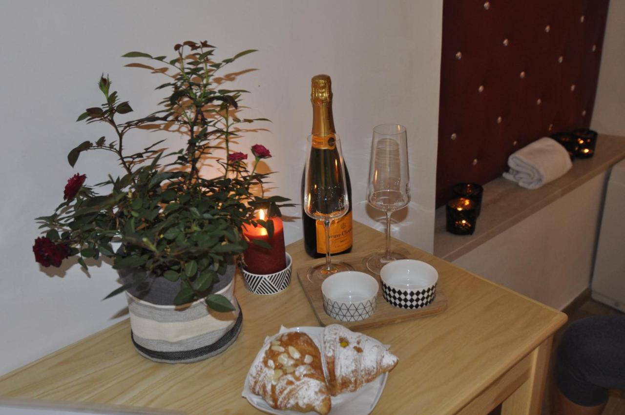 Flatinrome Trastevere Deluxe Rooms - Green Patio エクステリア 写真
